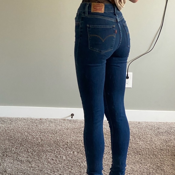 Levi’s Jeans - Picture 1 of 6